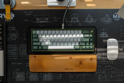ErgoCurve split ergonomic keyboard product photo